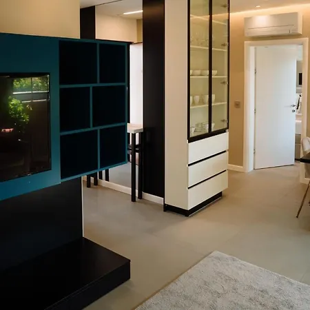 Lena Luxury Iii