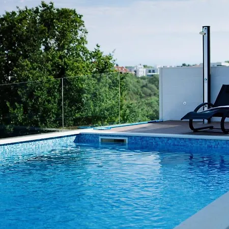 Lena Luxury Iii Appartement *